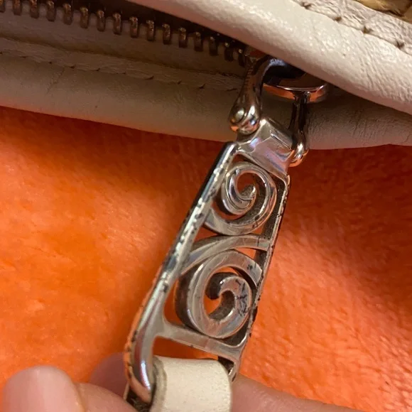 Brighton woven handbag, NWOT - Picture 5 of 10